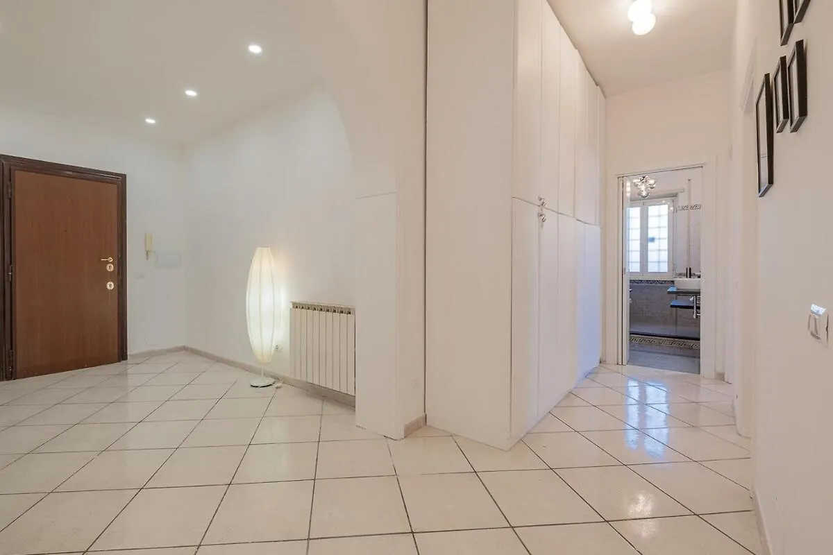 Cozy Chic House Roma Apartment Italy
