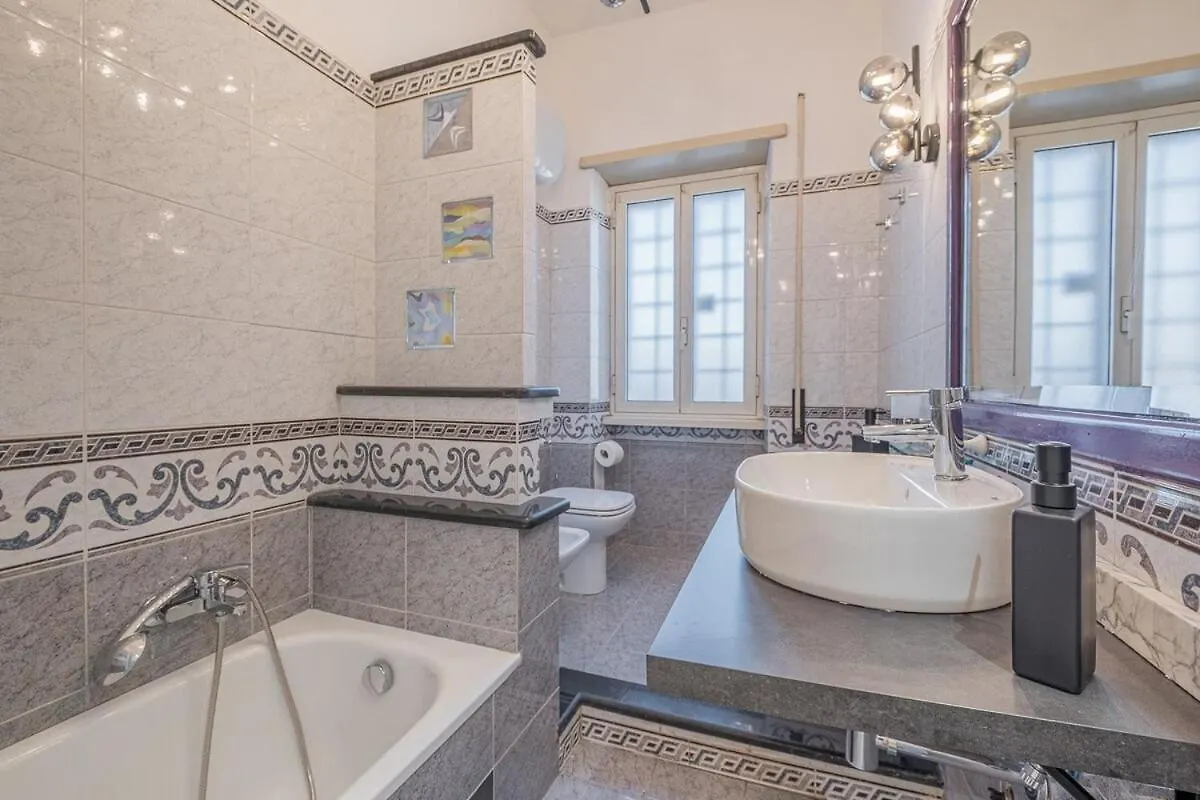 Cozy Chic House Roma Apartment 0*, Rome